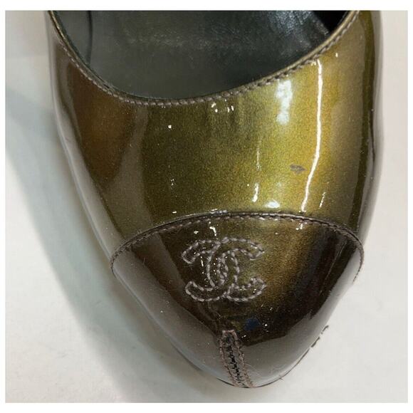 Authentic CHANEL Green Black Patent Leather Stiletto Shoes CC Logo Size EU 39.5 - Picture 3 of 10